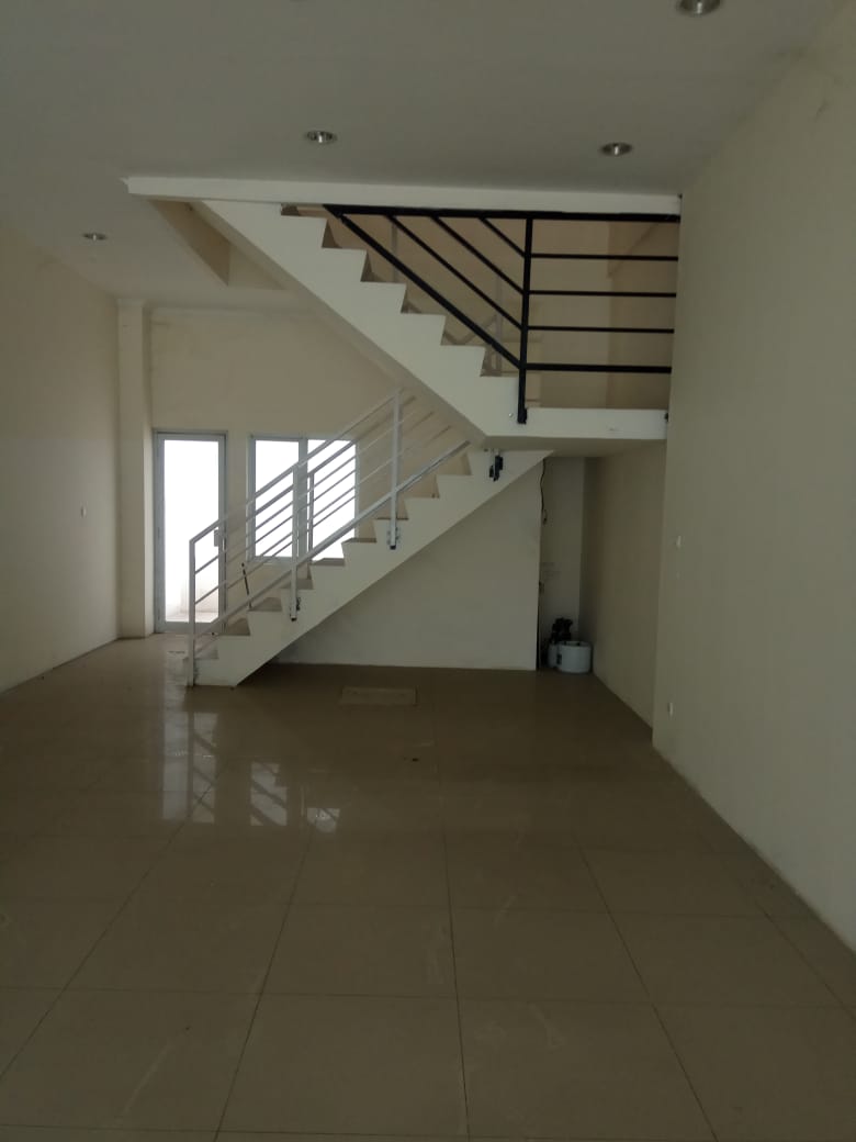 DiSewakan Ruko Bizpark Karawang Barat